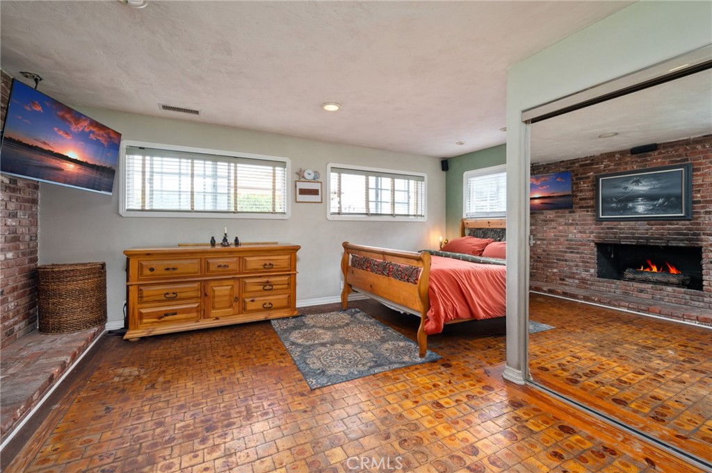 1700 Stanford Avenue