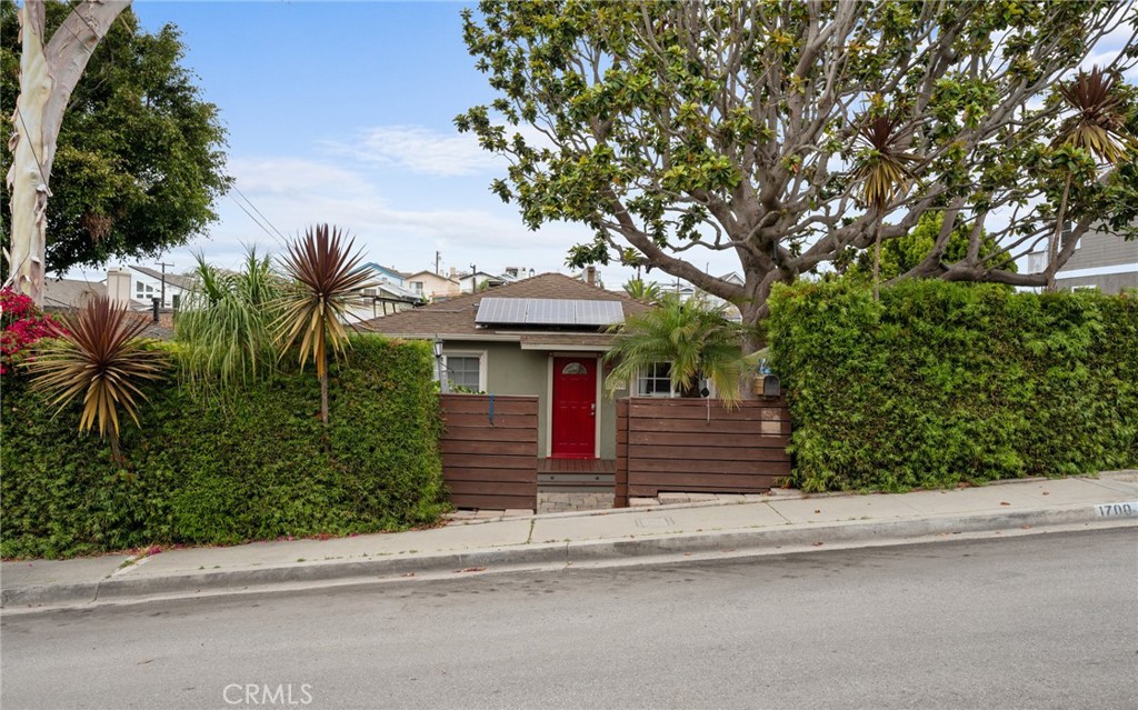 1700 Stanford Avenue