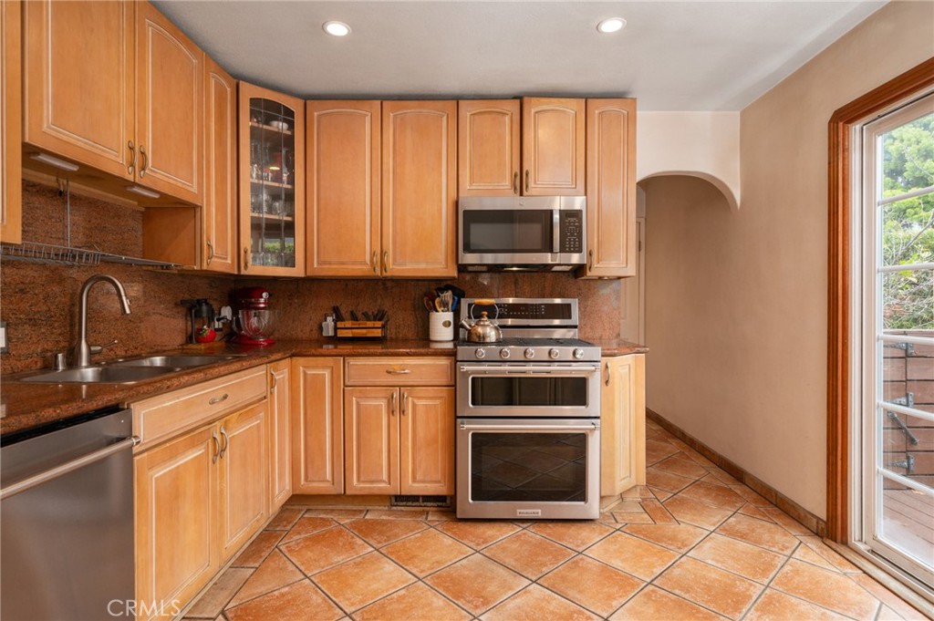 1700 Stanford Avenue