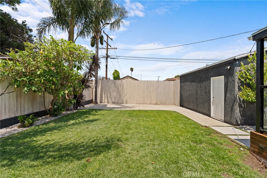 3409 W 175th Street