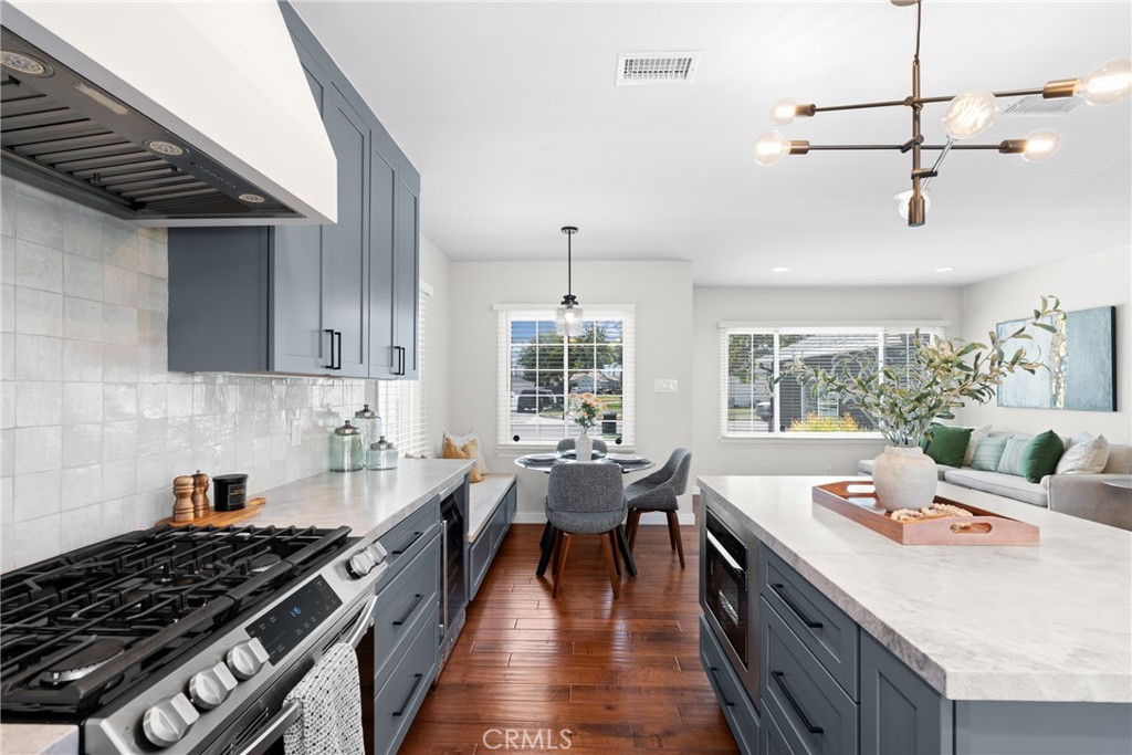 3409 W 175th Street