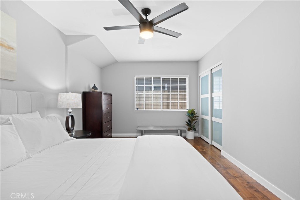 3409 W 175th Street
