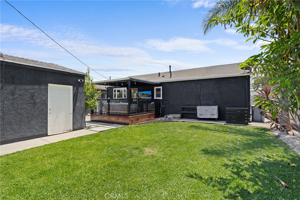 3409 W 175th Street