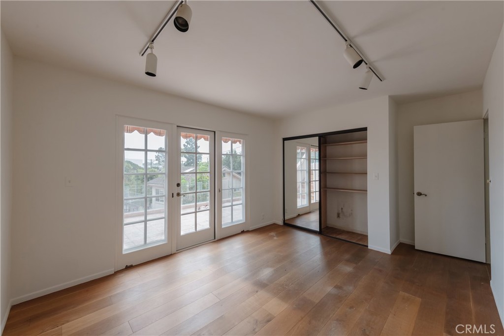 1166 Longfellow Drive