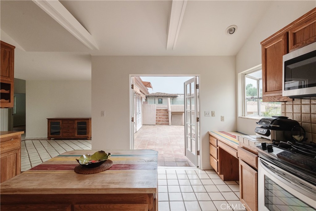 1166 Longfellow Drive