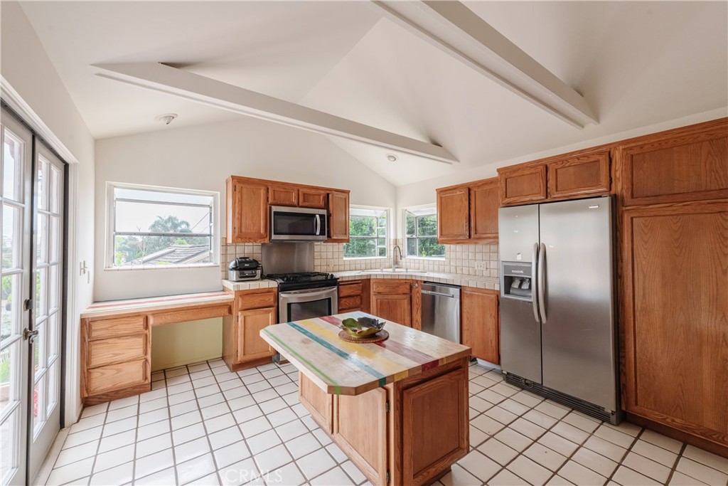 1166 Longfellow Drive