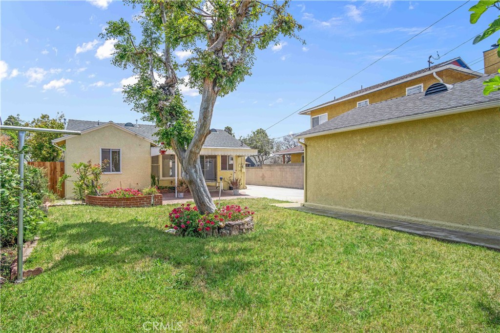 14705 Fonthill Avenue