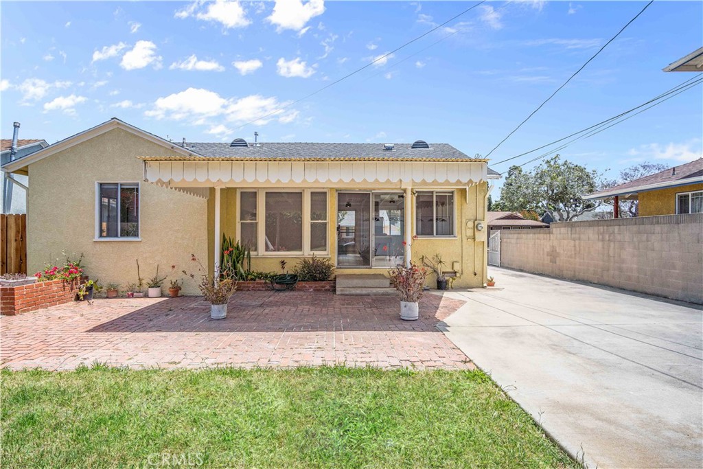 14705 Fonthill Avenue