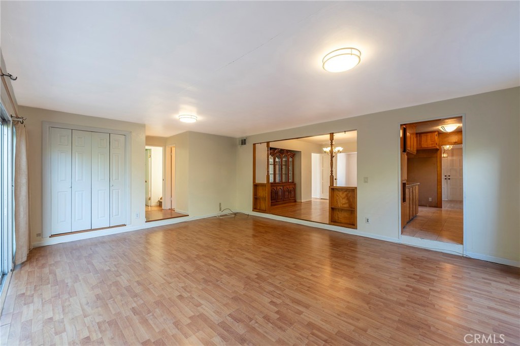 2104 Chestnut Avenue