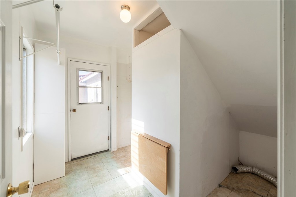 2104 Chestnut Avenue