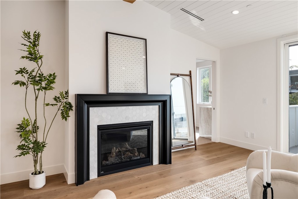 711 N Dianthus Street