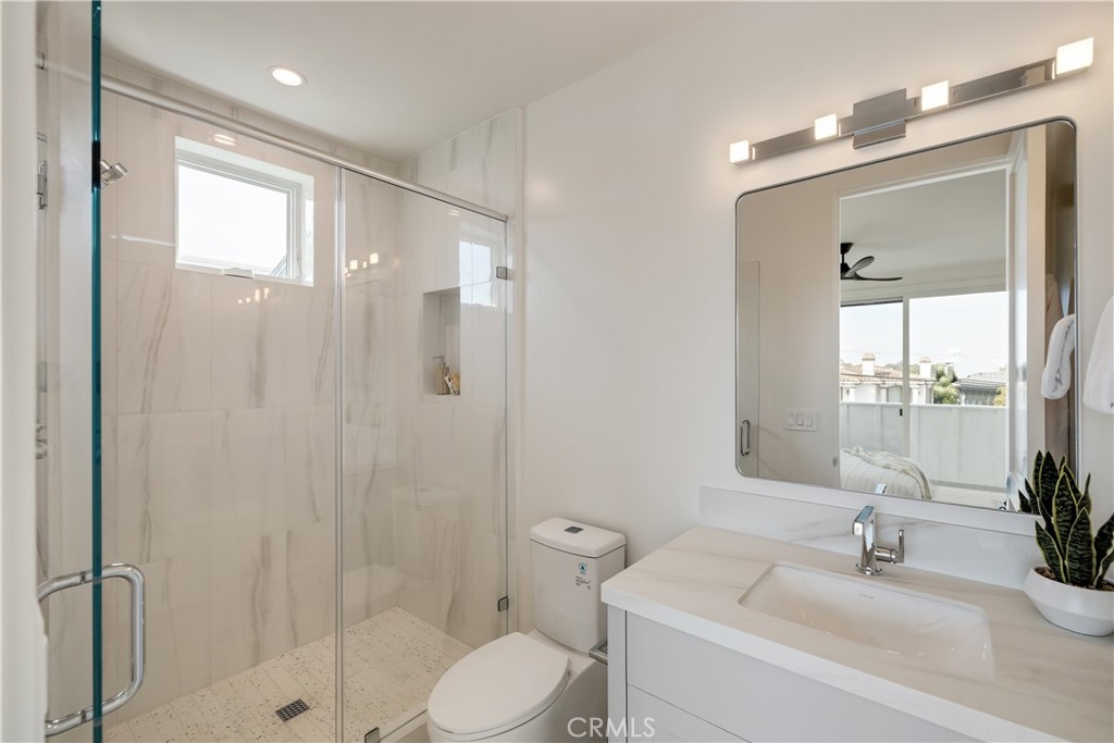 711 N Dianthus Street