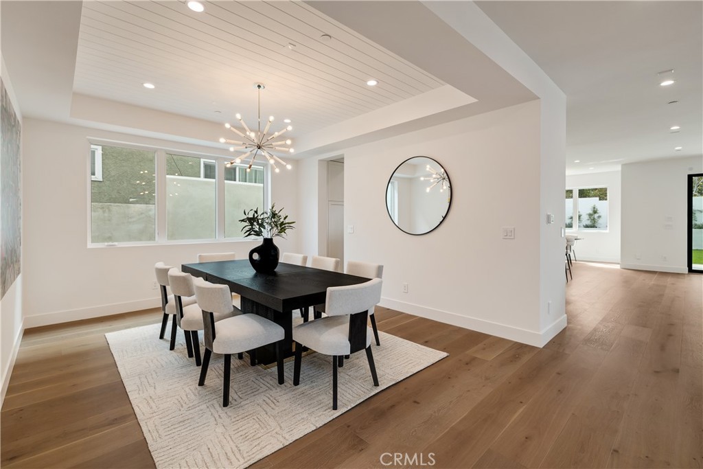 711 N Dianthus Street