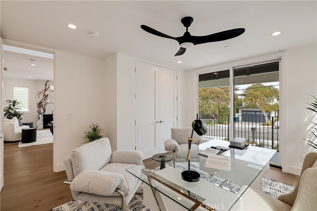 711 N Dianthus Street