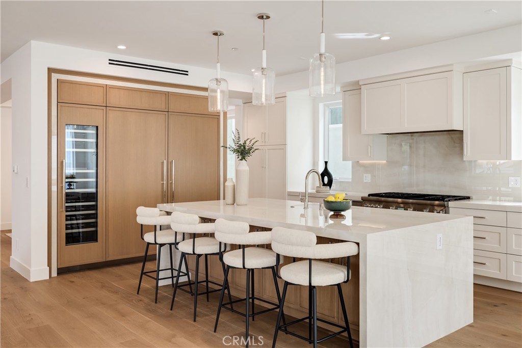 711 N Dianthus Street