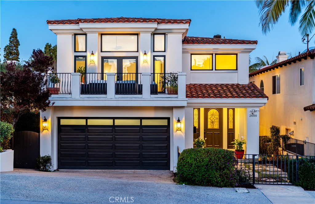 2600 N Poinsettia Avenue