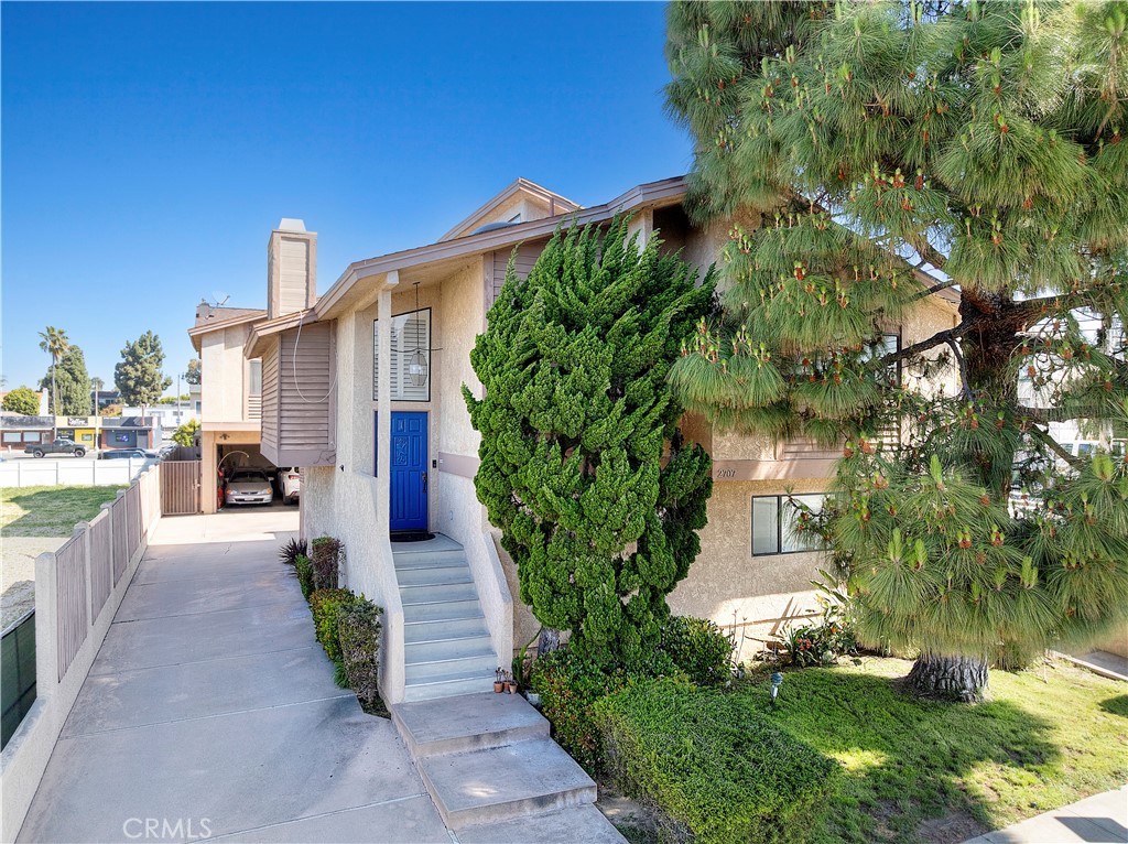 2707 Vanderbilt Ln 1