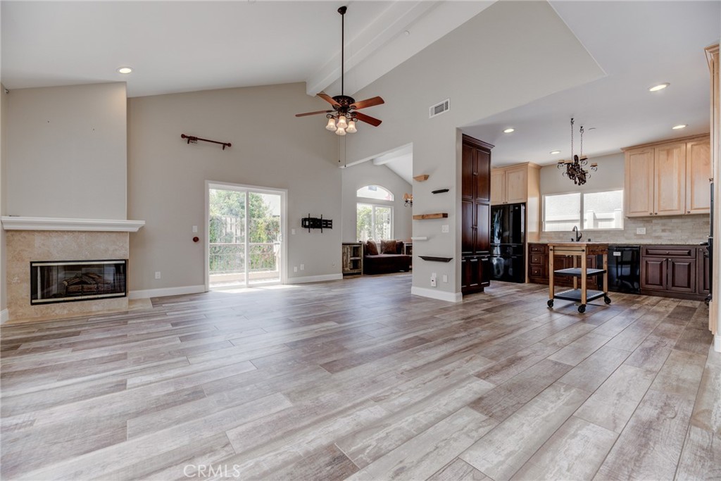 525 N Lucia Avenue B