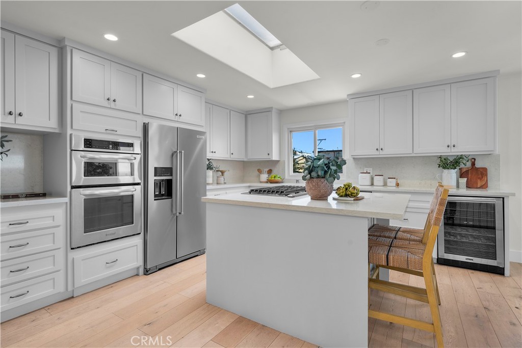 2716 Highland Avenue