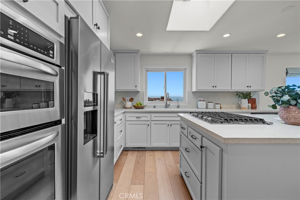 2716 Highland Avenue