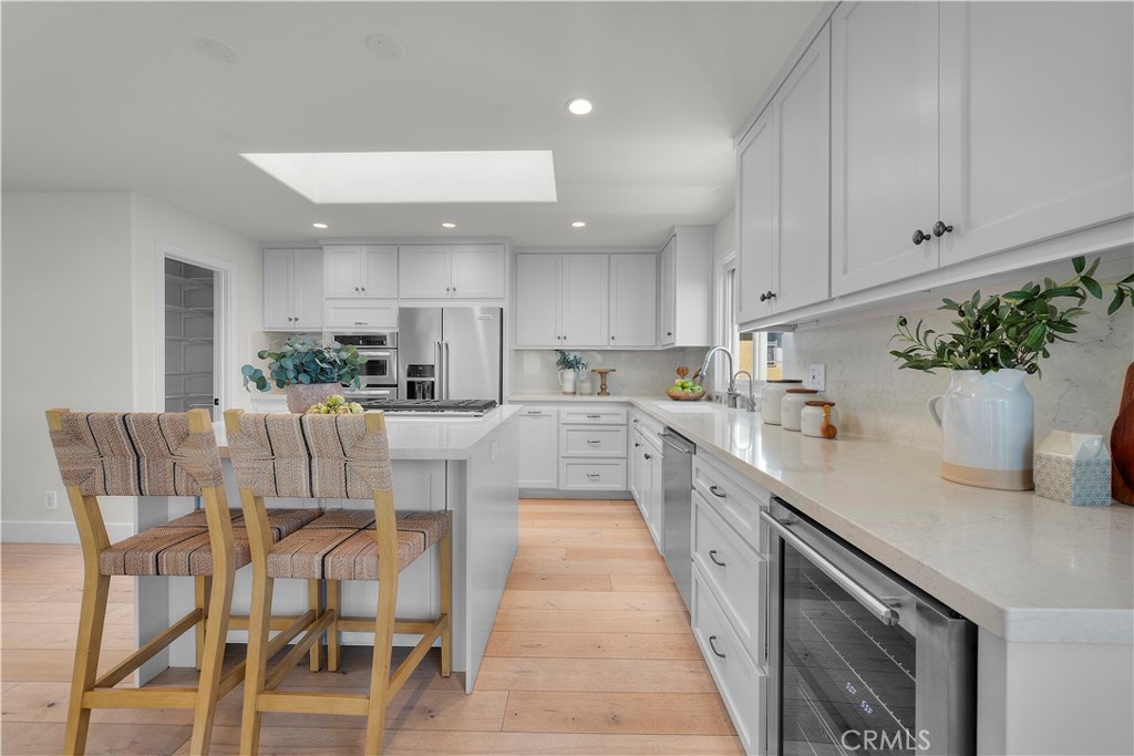 2716 Highland Avenue