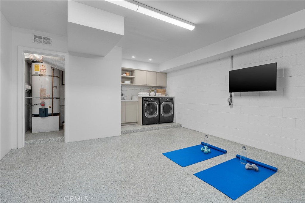 2716 Highland Avenue