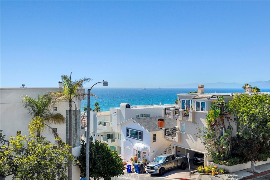 2716 Highland Avenue