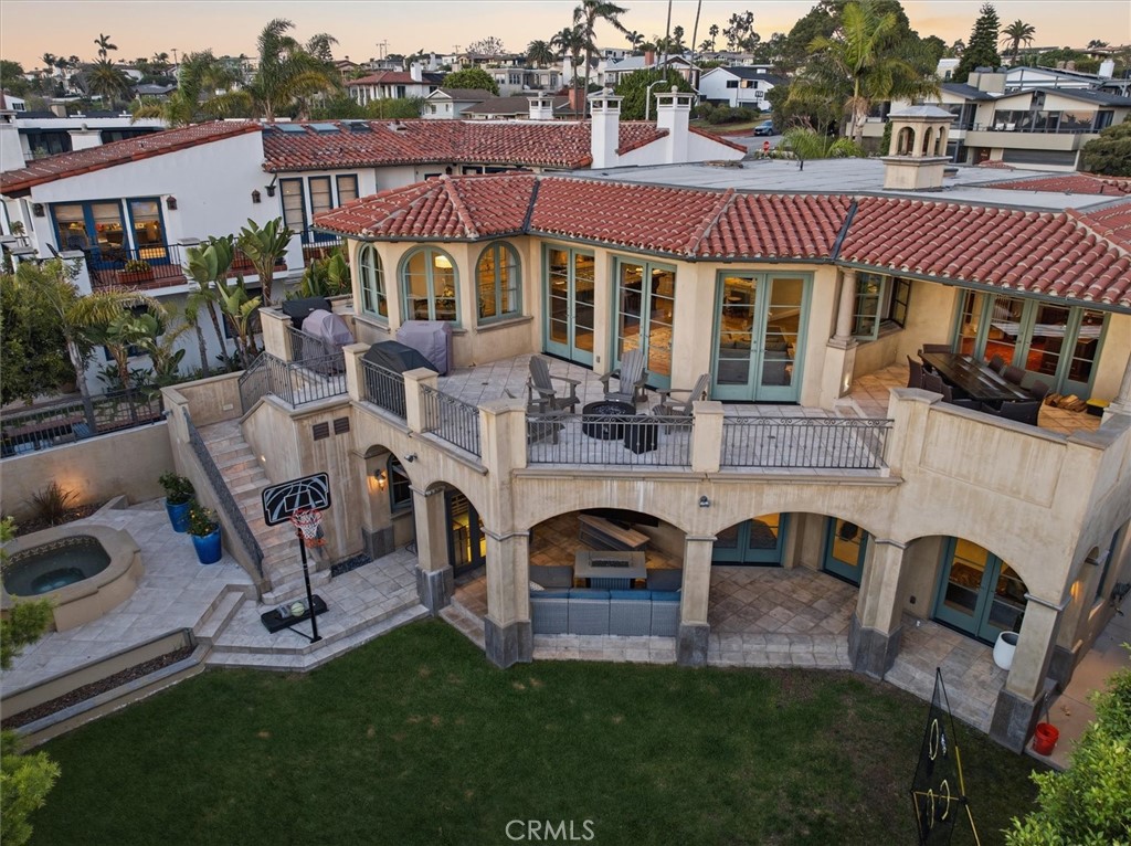 109 S Poinsettia Avenue