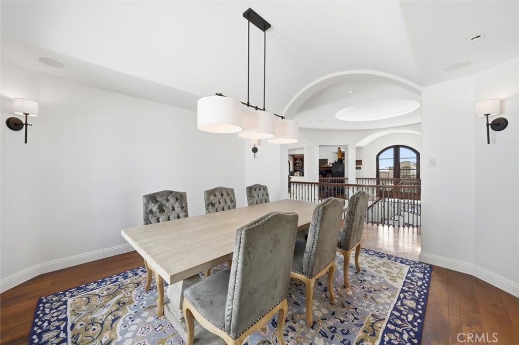 109 S Poinsettia Avenue