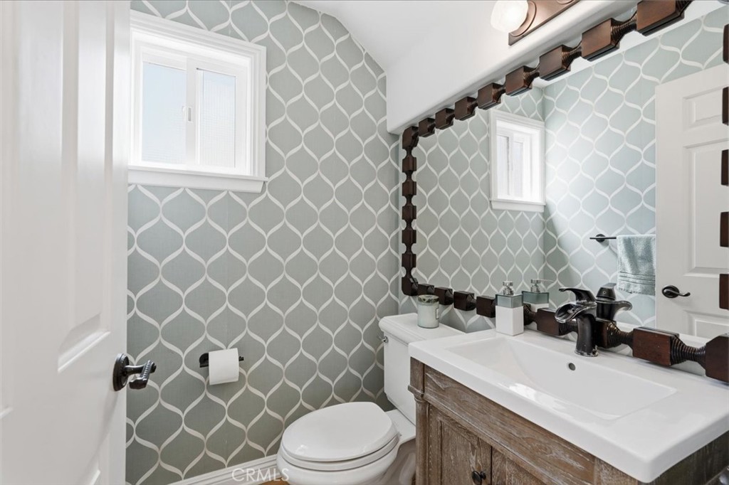 1738 Manhattan Avenue