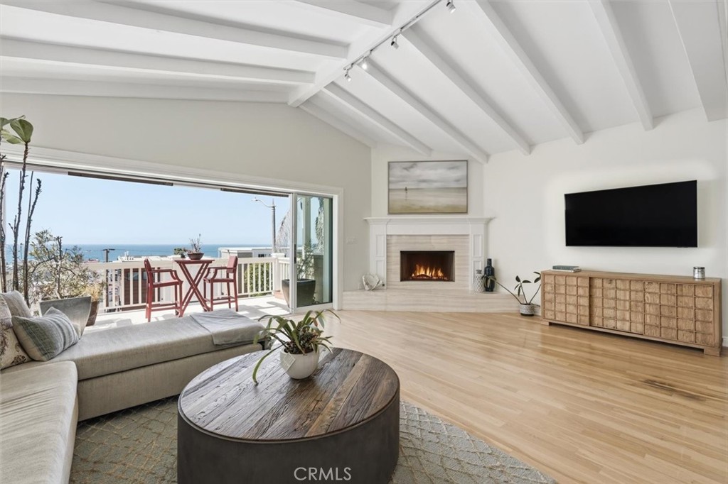 1738 Manhattan Avenue