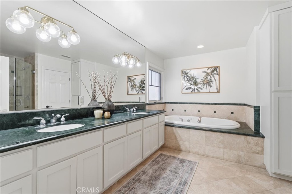 1738 Manhattan Avenue