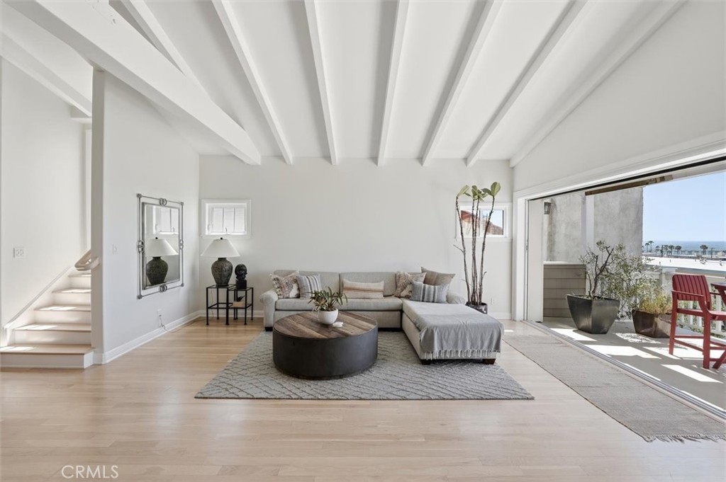 1738 Manhattan Avenue