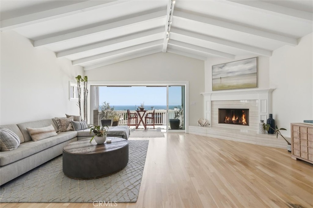 1738 Manhattan Avenue