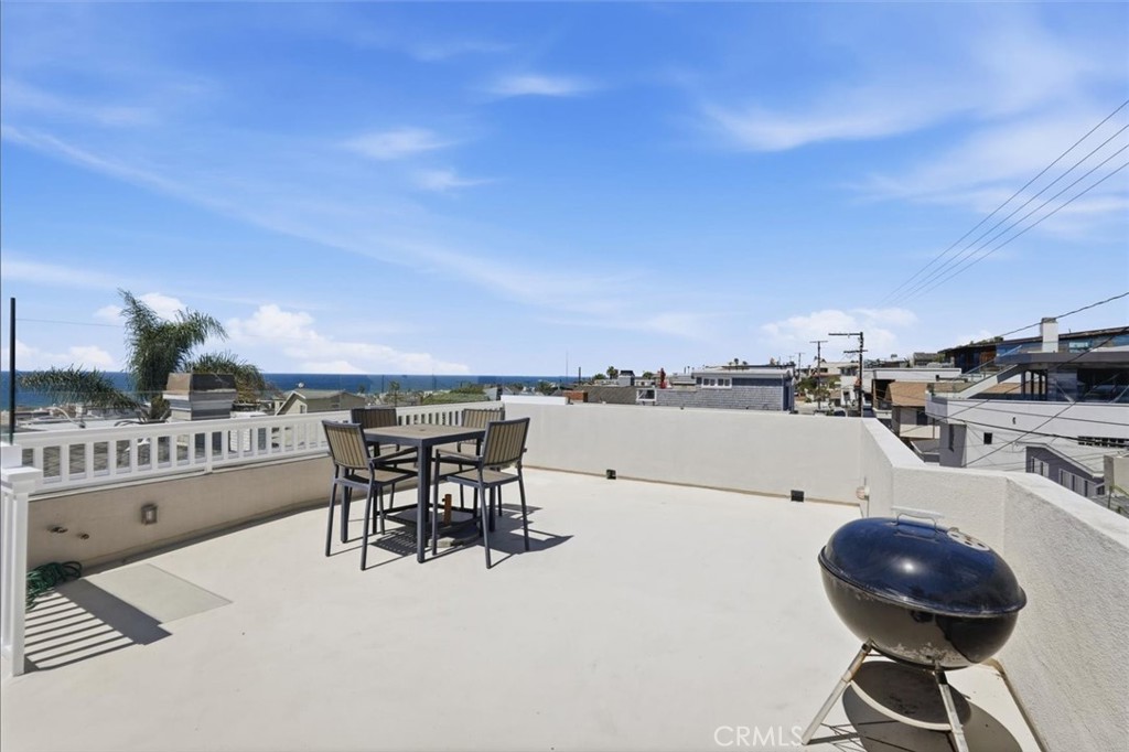 1738 Manhattan Avenue