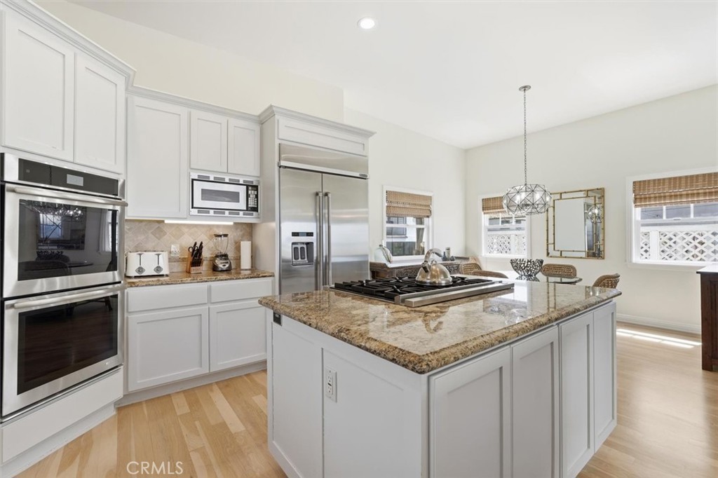 1738 Manhattan Avenue