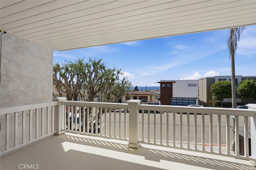 1738 Manhattan Avenue