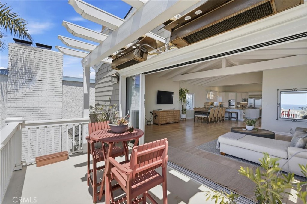 1738 Manhattan Avenue