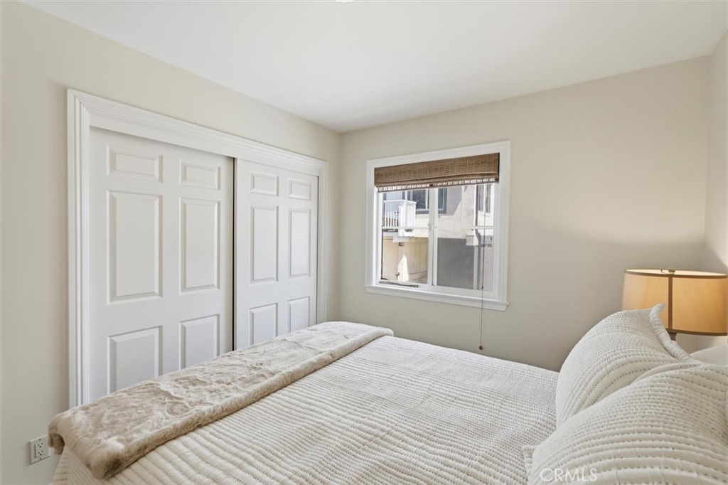 1738 Manhattan Avenue