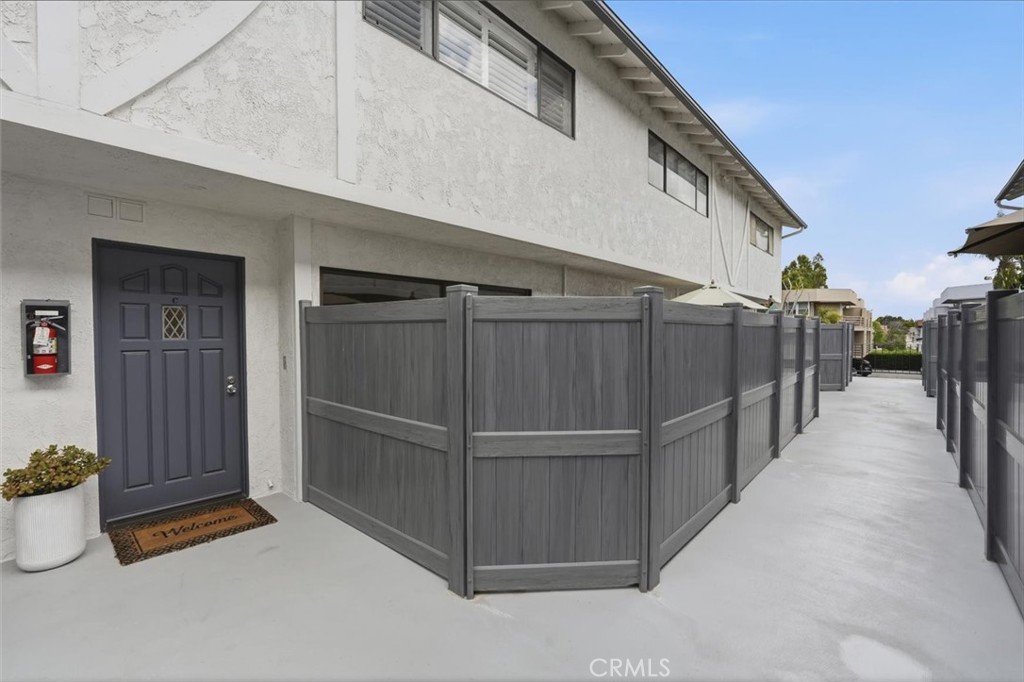 1456 Manhattan Beach Boulevard C