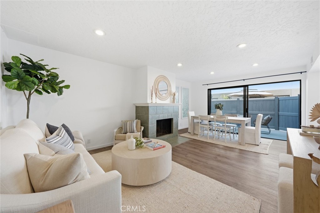 1456 Manhattan Beach Boulevard C