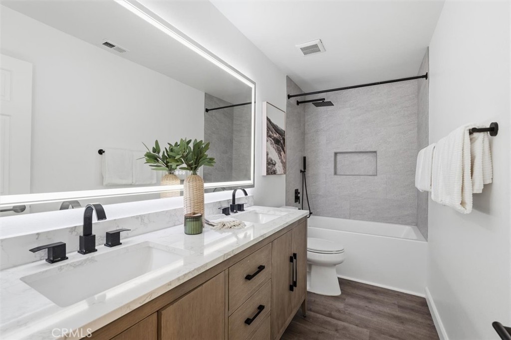1456 Manhattan Beach Boulevard C