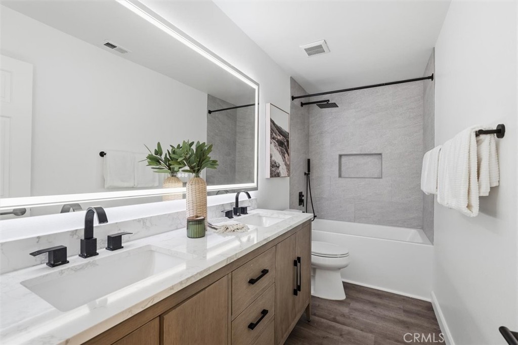 1456 Manhattan Beach Boulevard C