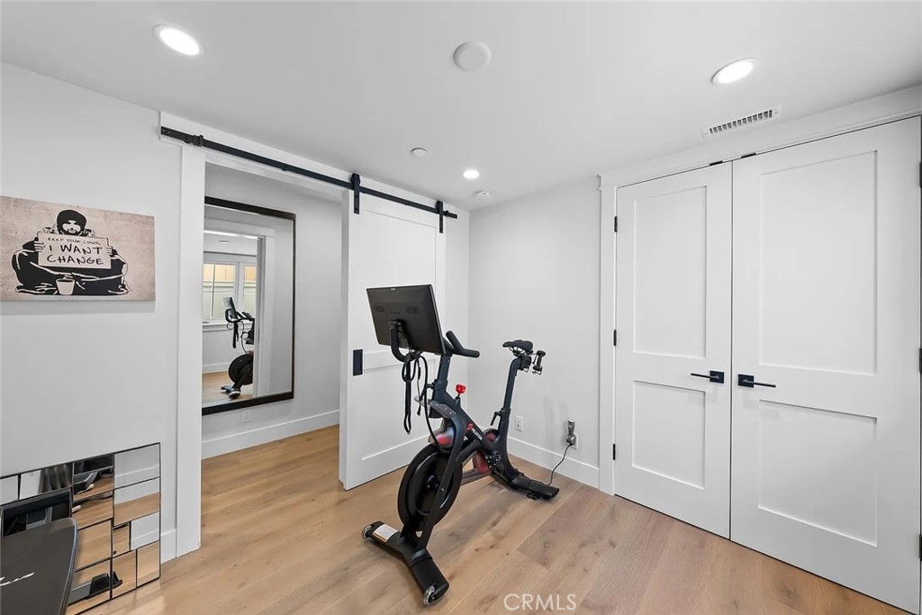 309 Crest Drive