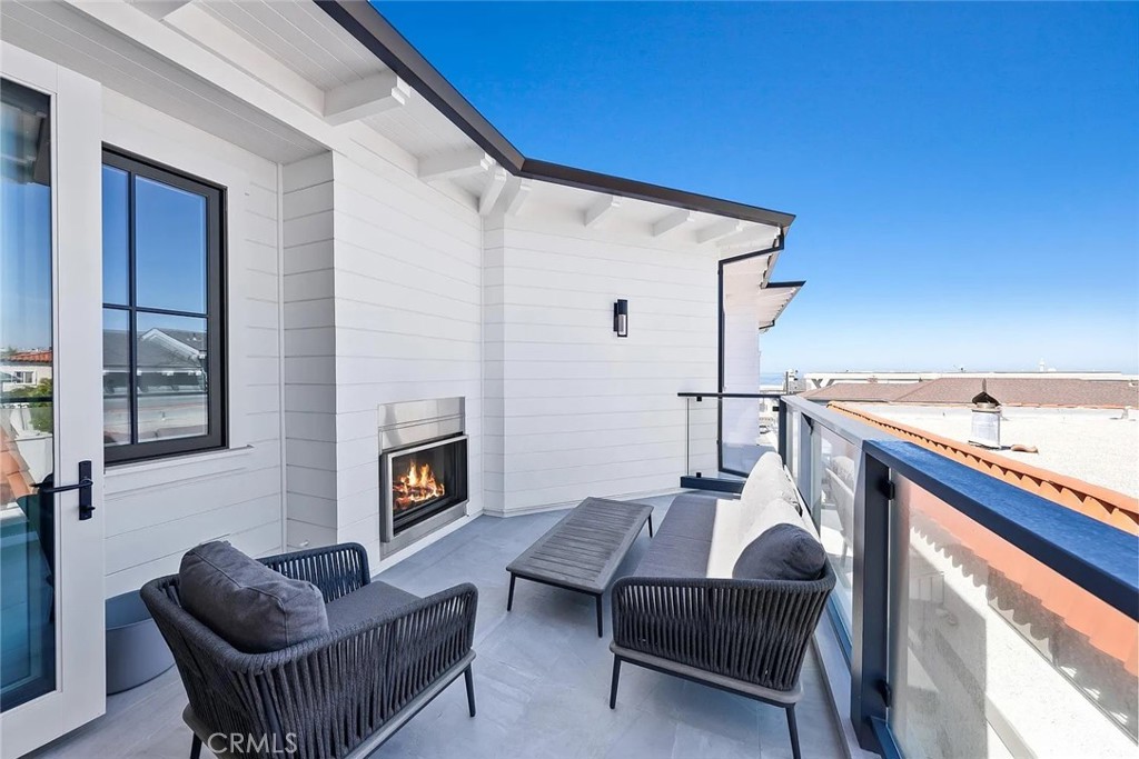 309 Crest Drive