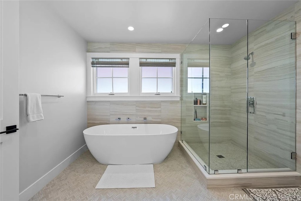 309 Crest Drive