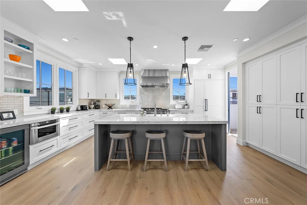 309 Crest Drive