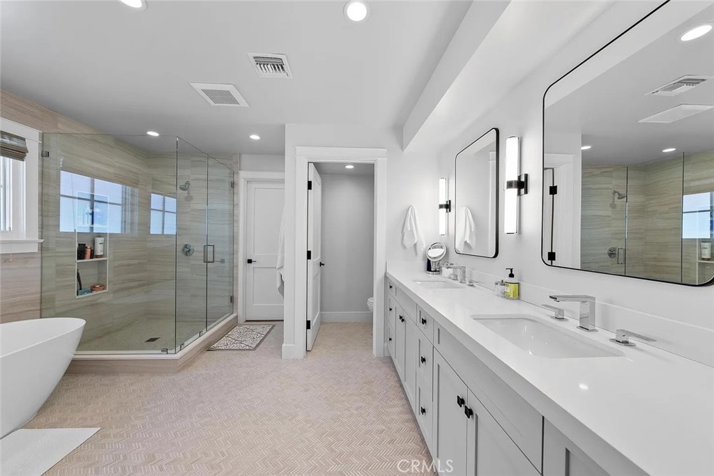 309 Crest Drive
