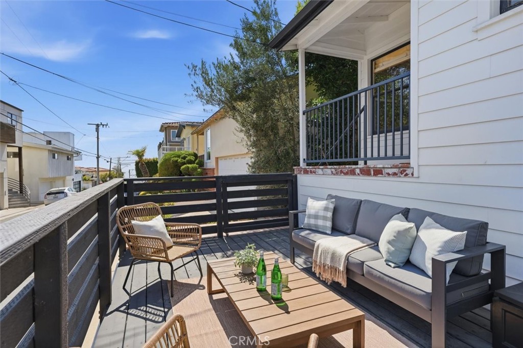 1039 8th Street