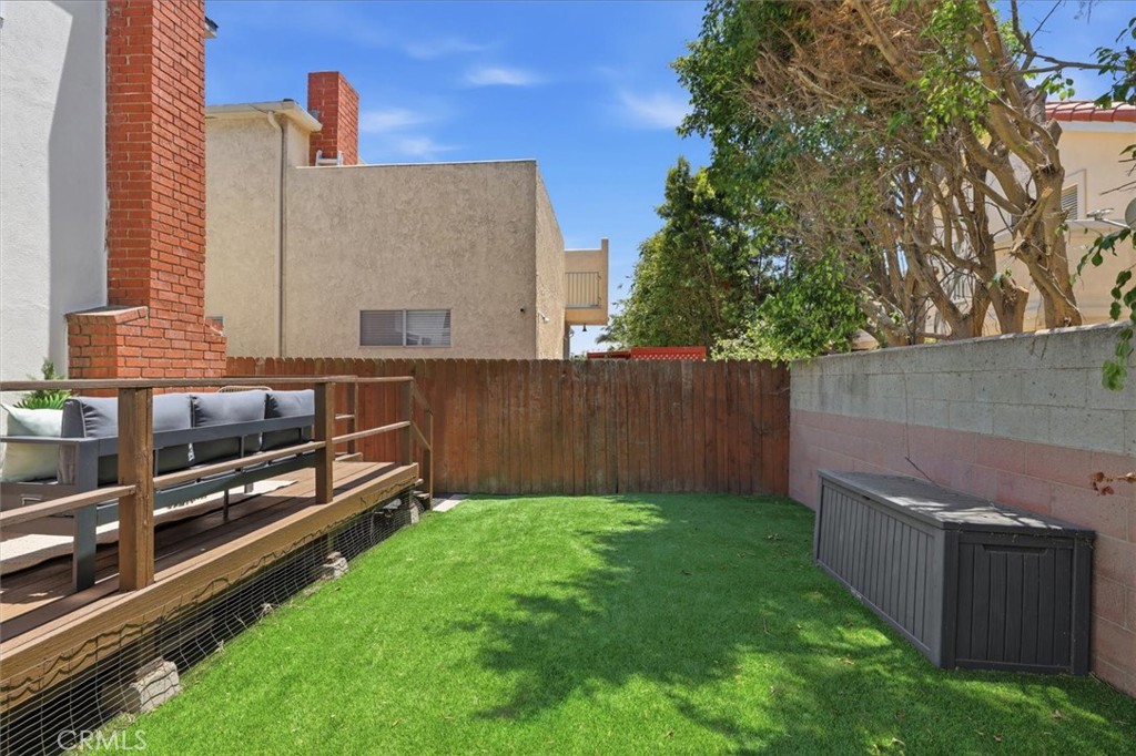 1609 Carver Street